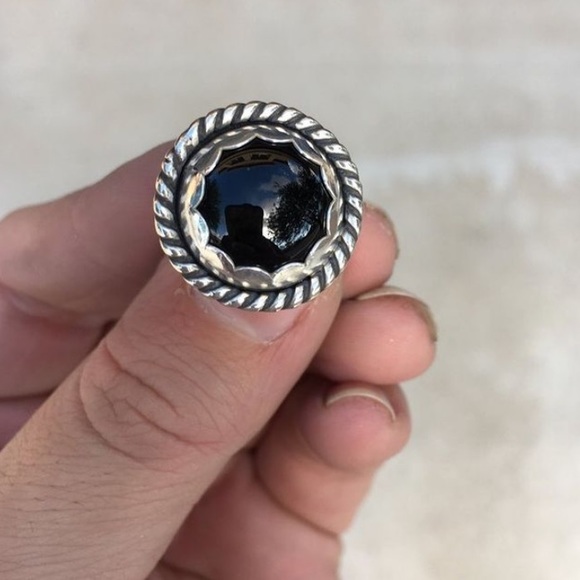 Genuine Onyx Ring - Picture 6 of 9